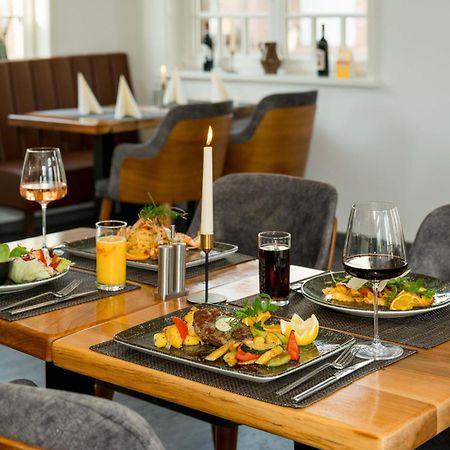 Roca Restaurant Und Hotel Bommersheim 외부 사진