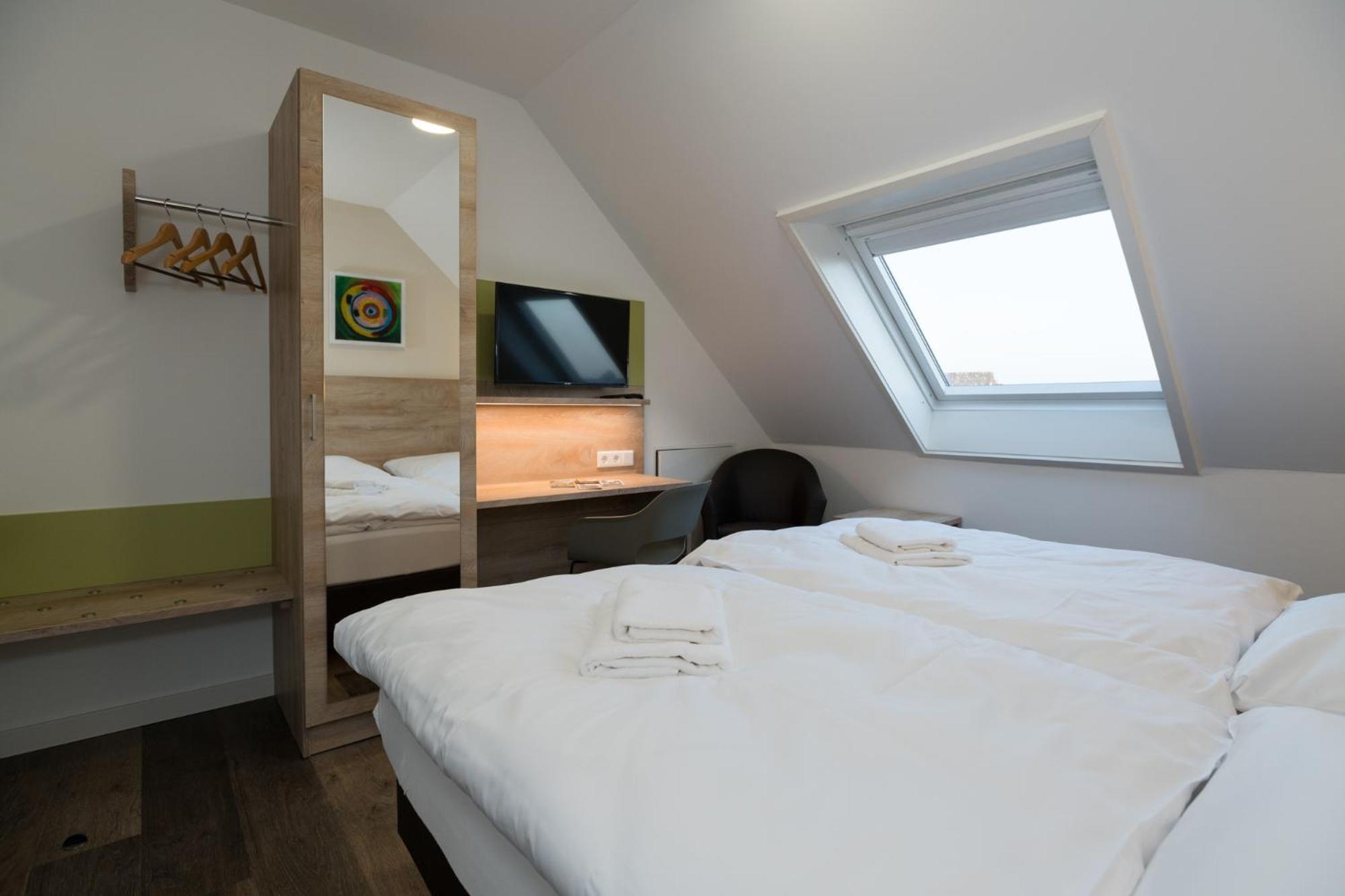 Roca Restaurant Und Hotel Bommersheim 외부 사진